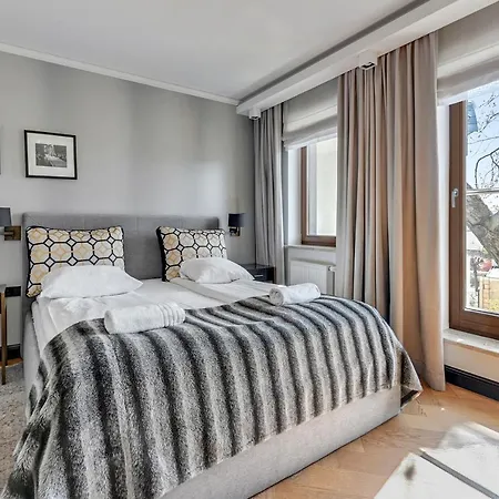 아파트 Premium With Sauna By Grand *